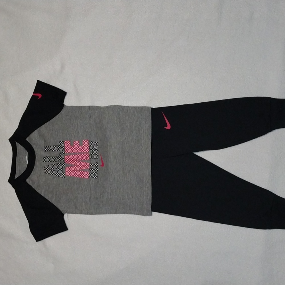 Toddler boys Nike outfit NWOT